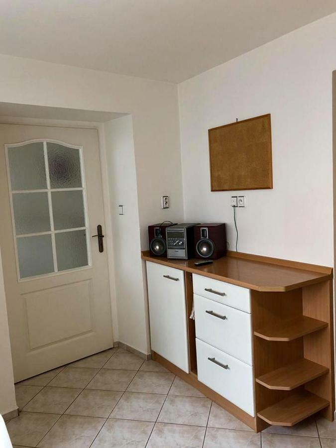 Cely Dum V Historickem Centru Loun Apartment Louny Ngoại thất bức ảnh